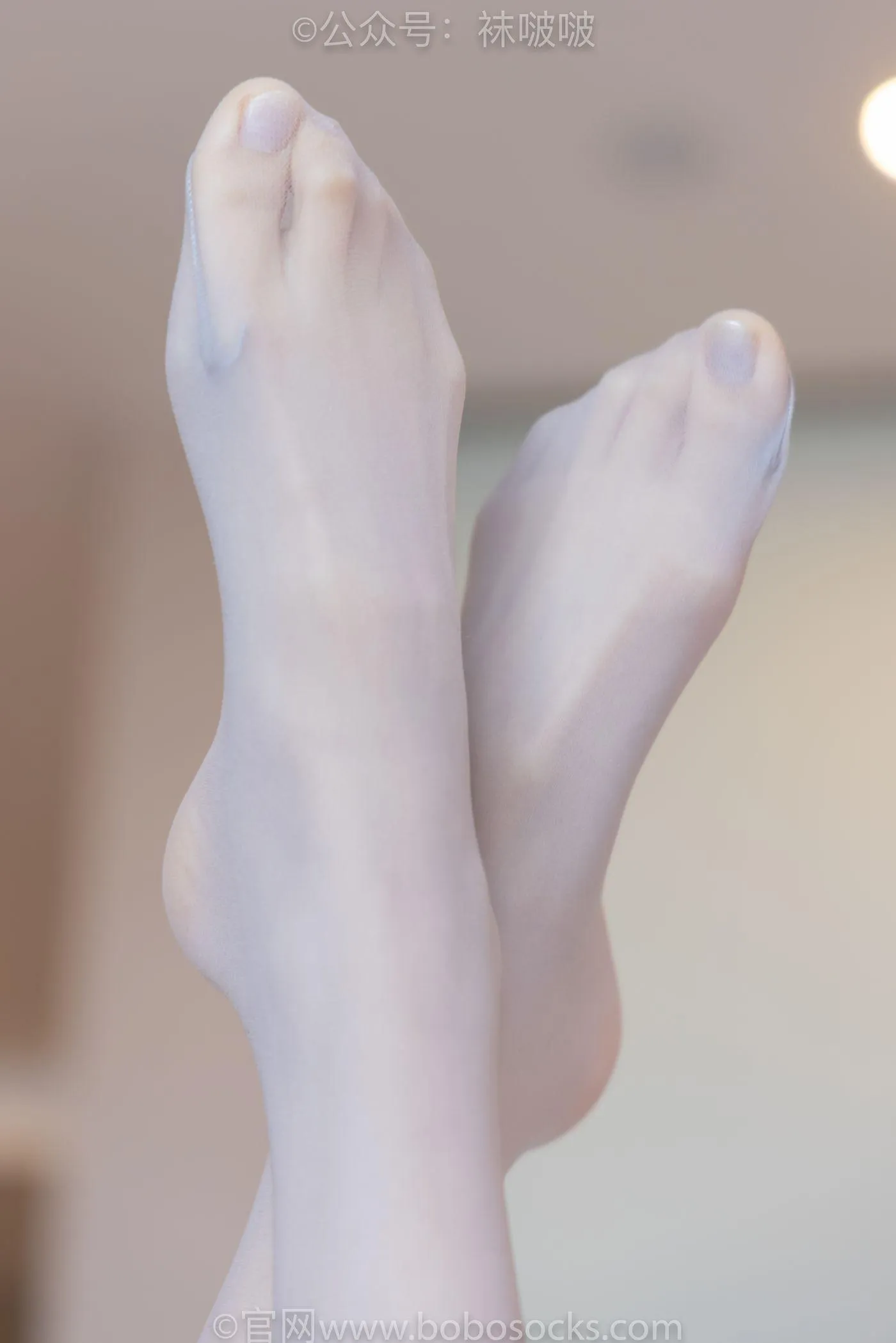 [BoBoSocks袜啵啵]NO.083 稚予-高跟鞋、凉鞋、白丝、裸足涂白色指甲油剧情 [140P]插图